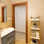 Perfectly Located Beachside In Elviria Apartament