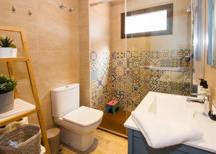 Perfectly Located Beachside In Elviria *