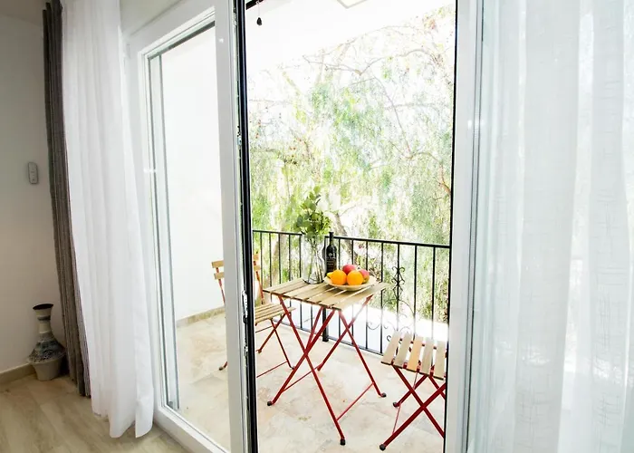 Perfectly Located Beachside In Elviria Marbella