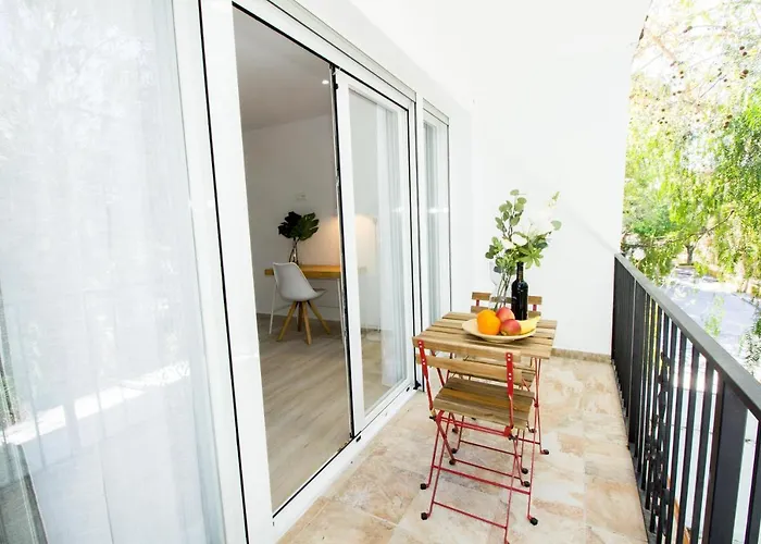 Perfectly Located Beachside In Elviria Marbella