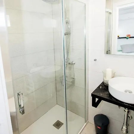 Perfectly Located Beachside In Elviria Appartement Marbellac