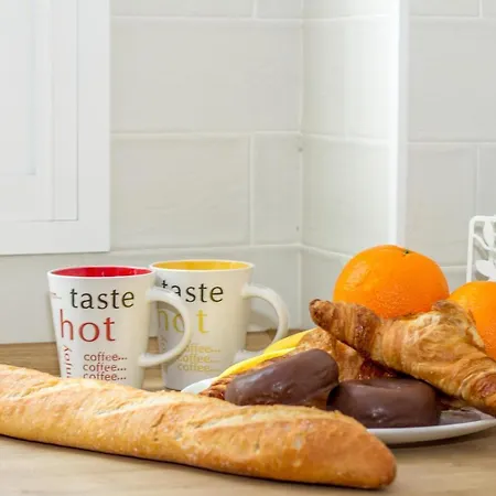 Perfectly Located Beachside In Elviria Appartement