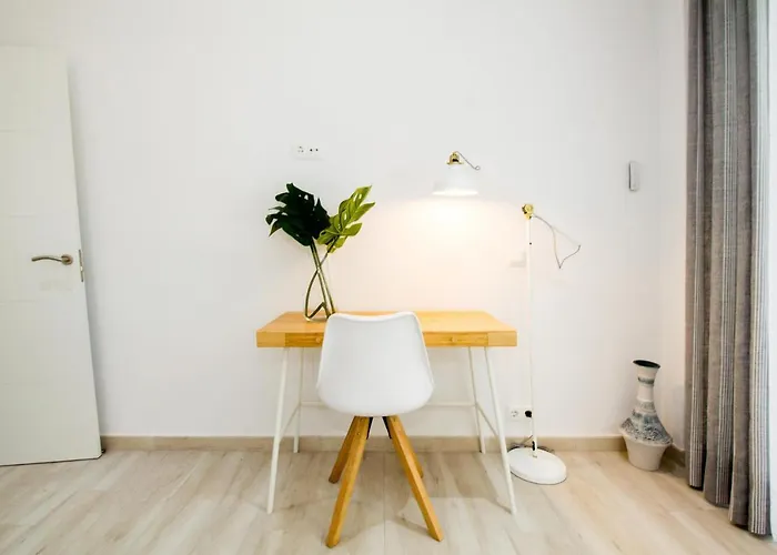 Perfectly Located Beachside In Elviria アパート マルベーリャ