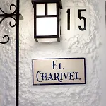 Perfectly Located Beachside In Elviria アパート *