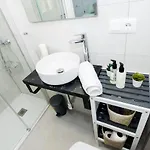 Perfectly Located Beachside In Elviria Apartment